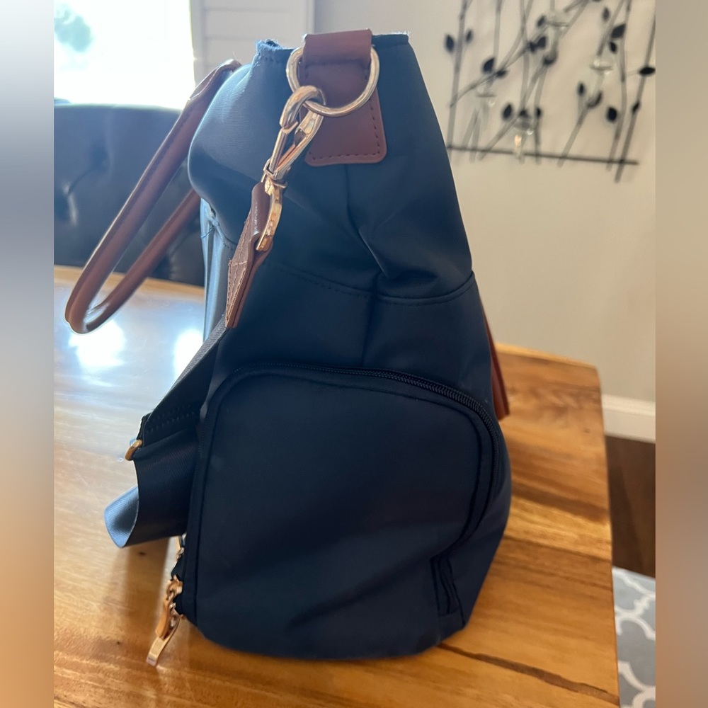 Sarah Wells Pump Bag. Gem